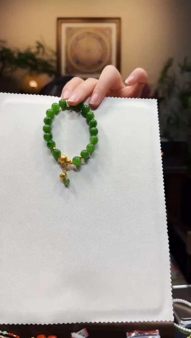 未镶嵌手链和田玉（碧玉）手链