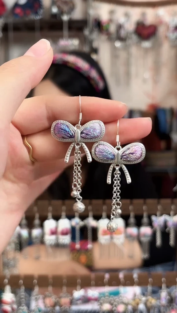 织绣民族风非遗老绣饰品513