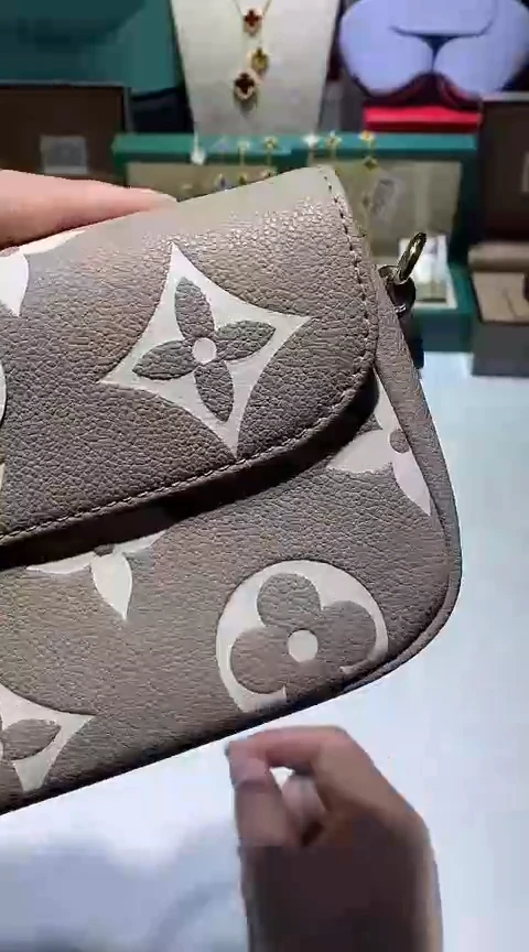 瓷片生活的本意就是开心@@1