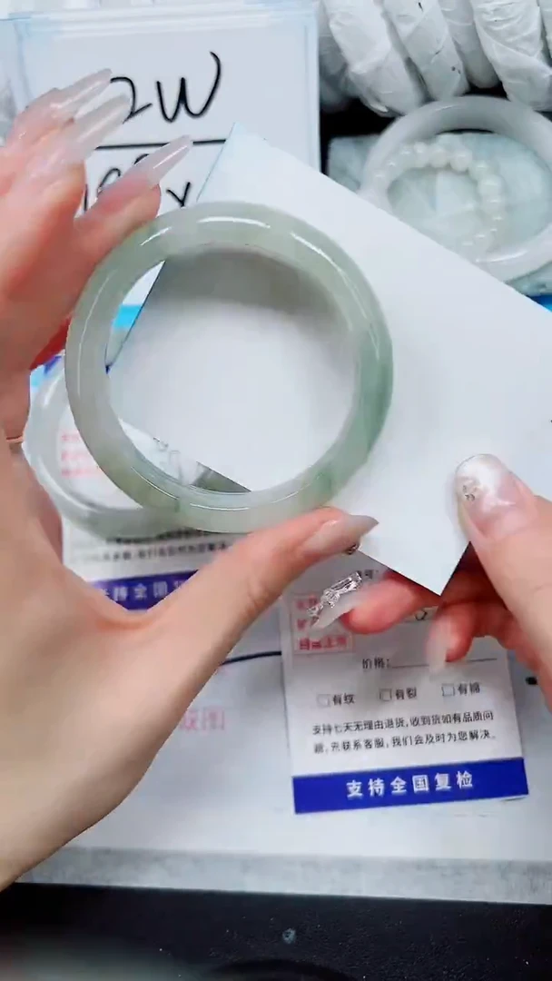 【闪购商品】石英质玉手镯未镶嵌A151-55/56/57