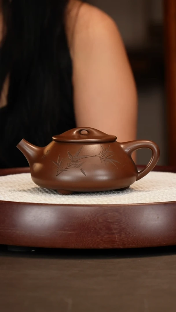 茶壶紫砂【顾顺之】寒丁石瓢 420cc+章墨宝
