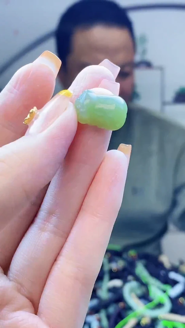 颈饰未镶嵌和田玉多样性发拍一发一