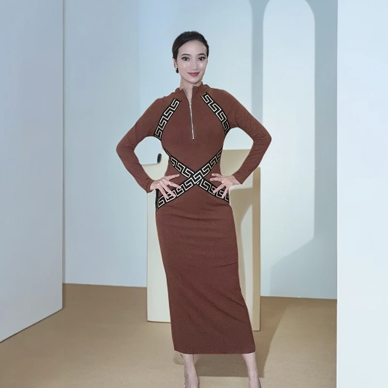 【8007】2025年新款连衣裙显瘦气质长袖网红开叉