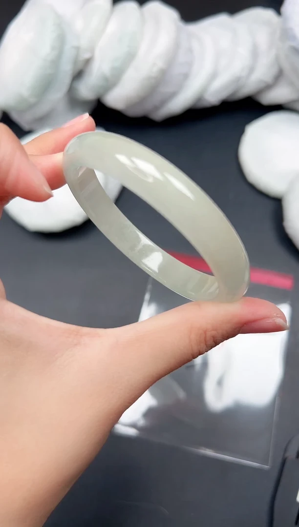 精品手镯，一物一拍C025