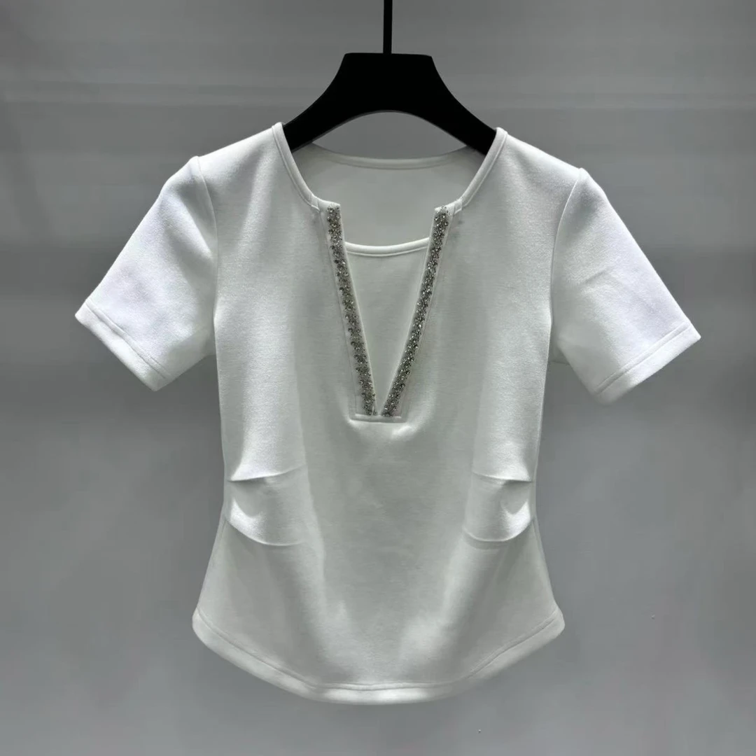 2025夏季新款V领设计感珠绣深V领时尚半袖显瘦休闲短袖T恤女上衣