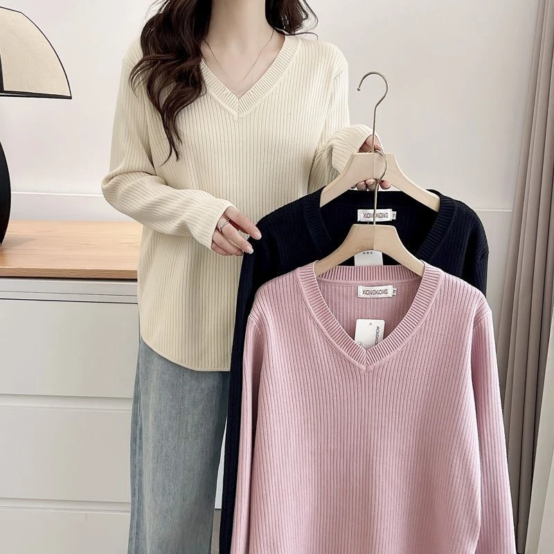 300斤大码女装胖m慵懒百搭V领长袖T恤内搭上衣弧形下摆显瘦打底衫