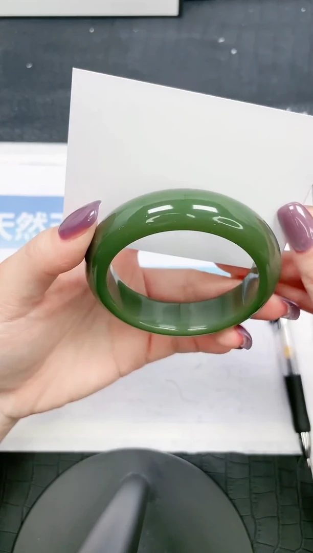 【闪购商品】石英质玉手镯未镶嵌13-56.7