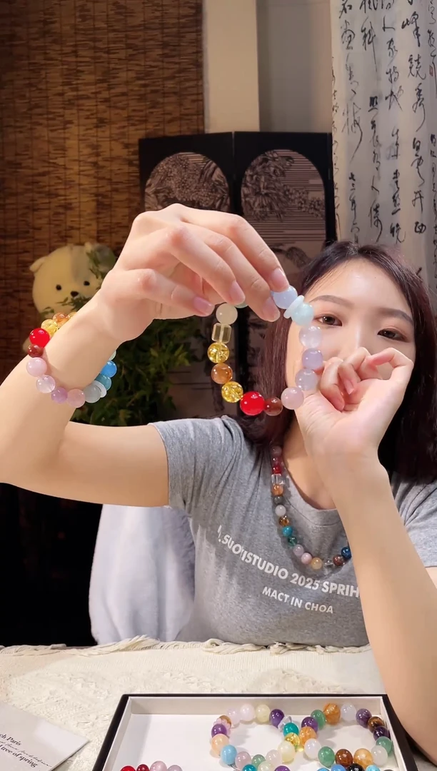 水晶手串未镶嵌彩虹多宝手串