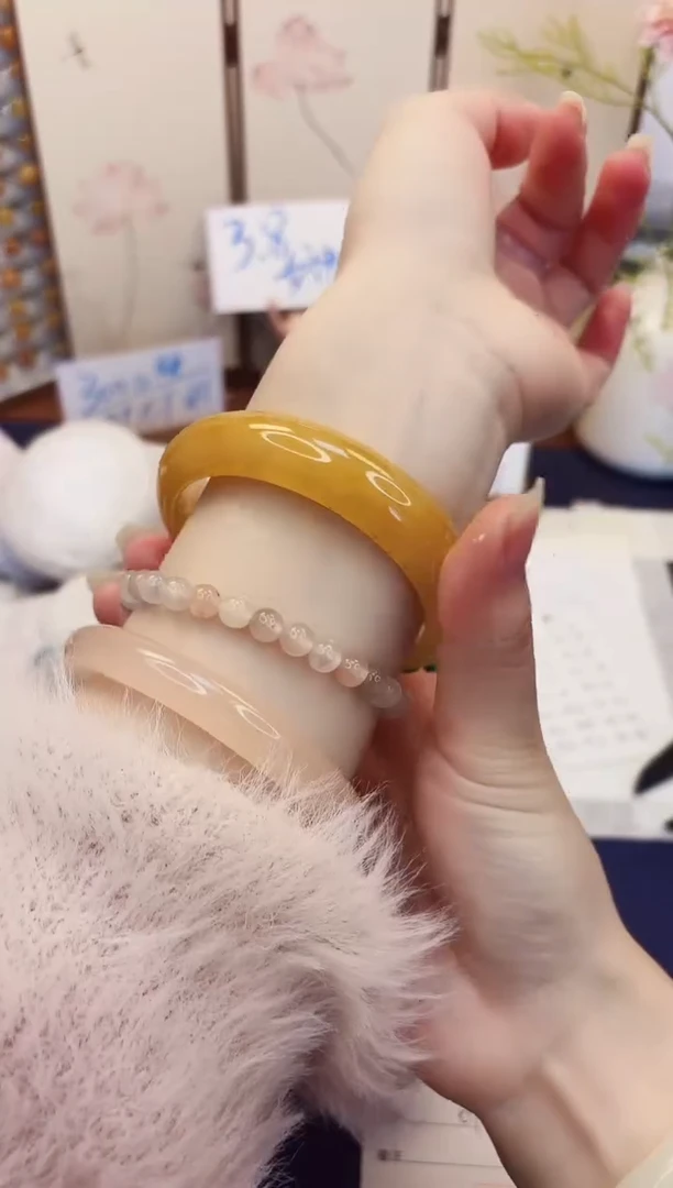 【闪购商品】石英质玉手镯未镶嵌34-财气镯-圈口61