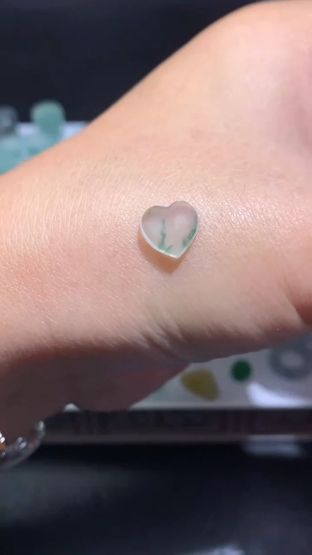 未镶嵌定制翡翠毛货