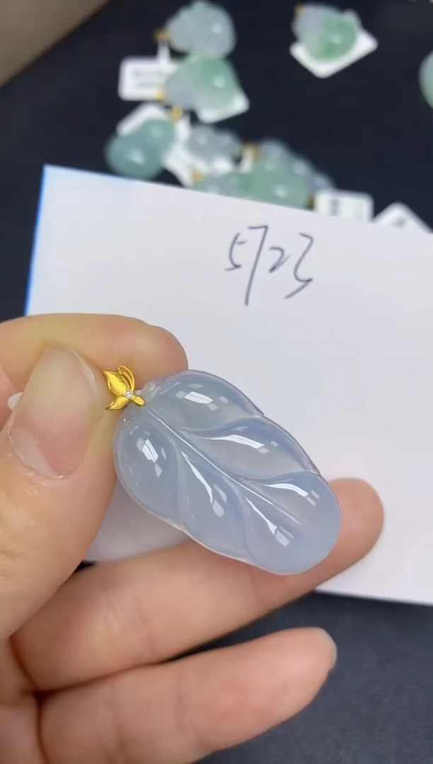 【闪购商品】翡翠挂件18K金镶嵌 天然翡翠A货