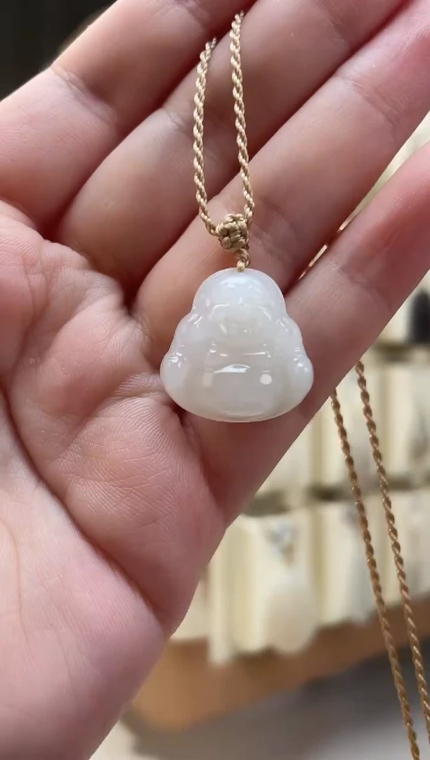 和田玉未镶嵌颈饰20*8毫米小佛公（背面有棉）