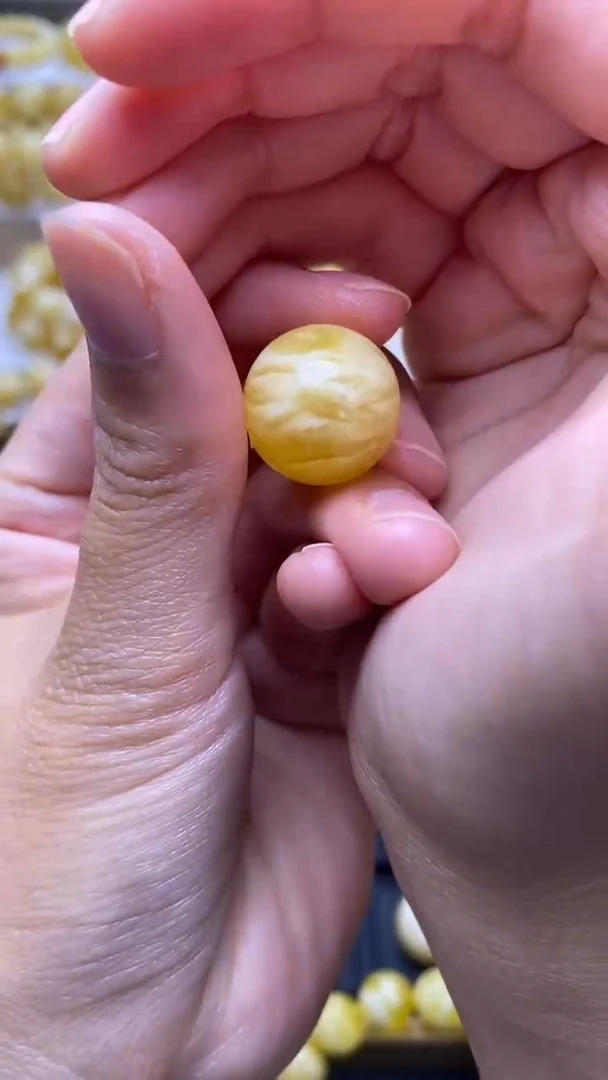 未镶嵌琥珀裸石蜜蜡.63