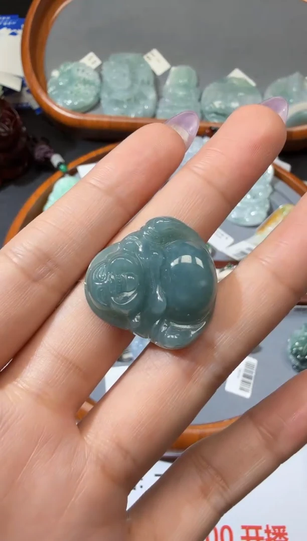 翡翠未镶嵌颈饰232.。。。。