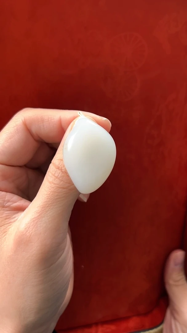 未镶嵌和田玉挂件超油润山料随型牌（刷新认知）