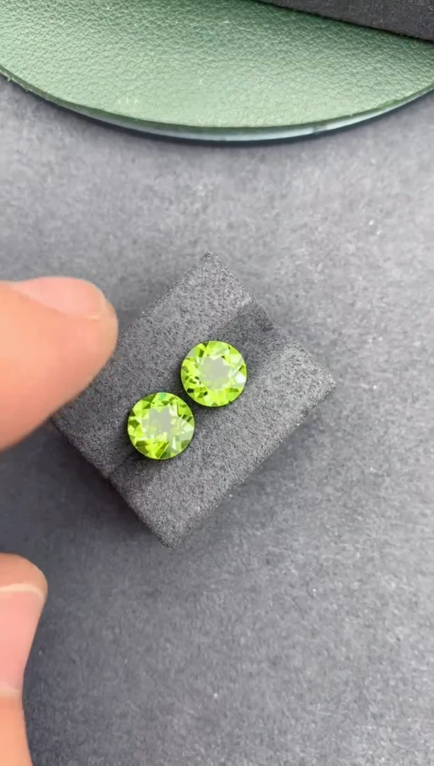 【闪购商品】橄榄石裸石未镶嵌4ct橄榄石配对