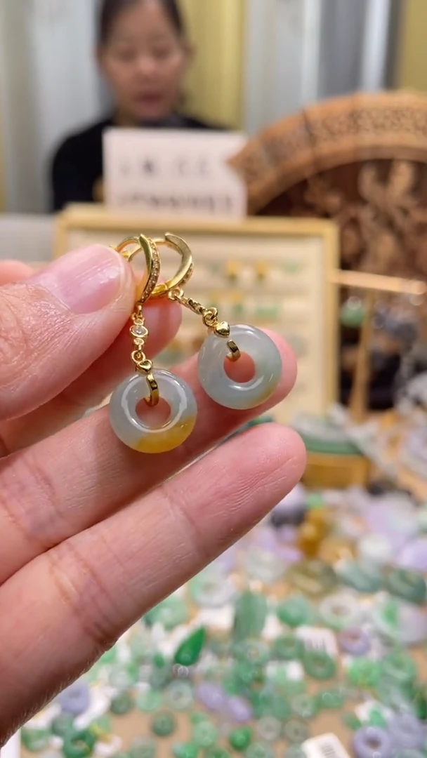 颈饰未镶嵌翡翠甜甜圈一对耳包