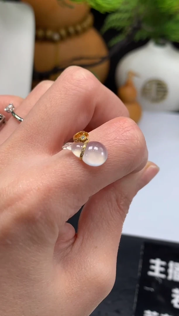 颈饰未镶嵌翡翠知*---100323