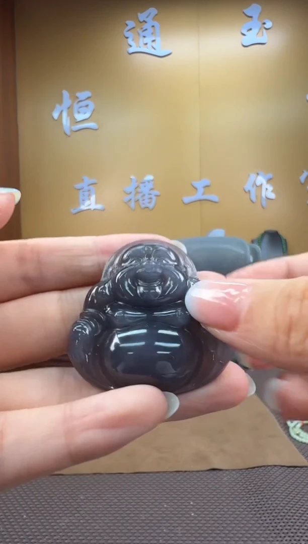 颈饰未镶嵌和田玉挂件