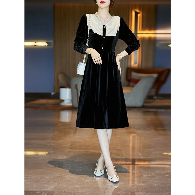 法式气质撞色V领丝绒连衣裙女秋季2025新款赫本风收腰显瘦小黑裙