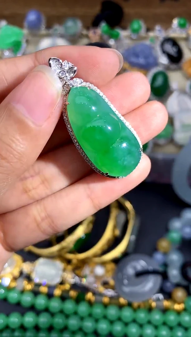 【闪购商品】翡翠颈饰18K金镶嵌507-中国好珍宝