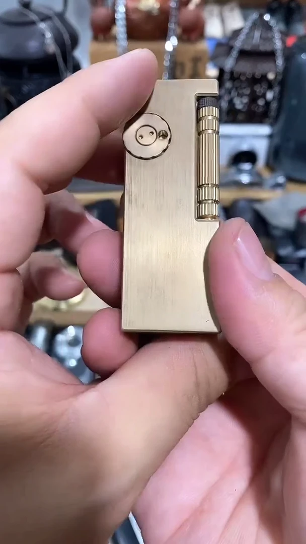 瓷片闪购商品  如图所示