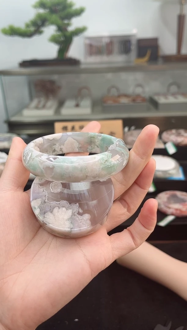 未镶嵌手镯石英质玉60圈口（赠品镯心）3S937428