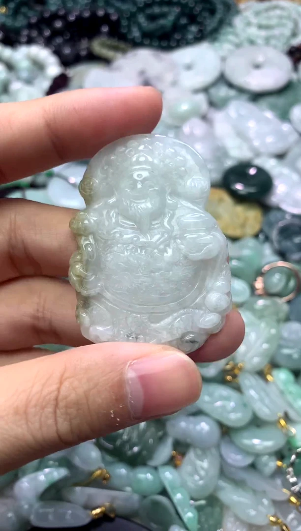 颈饰未镶嵌翡翠1