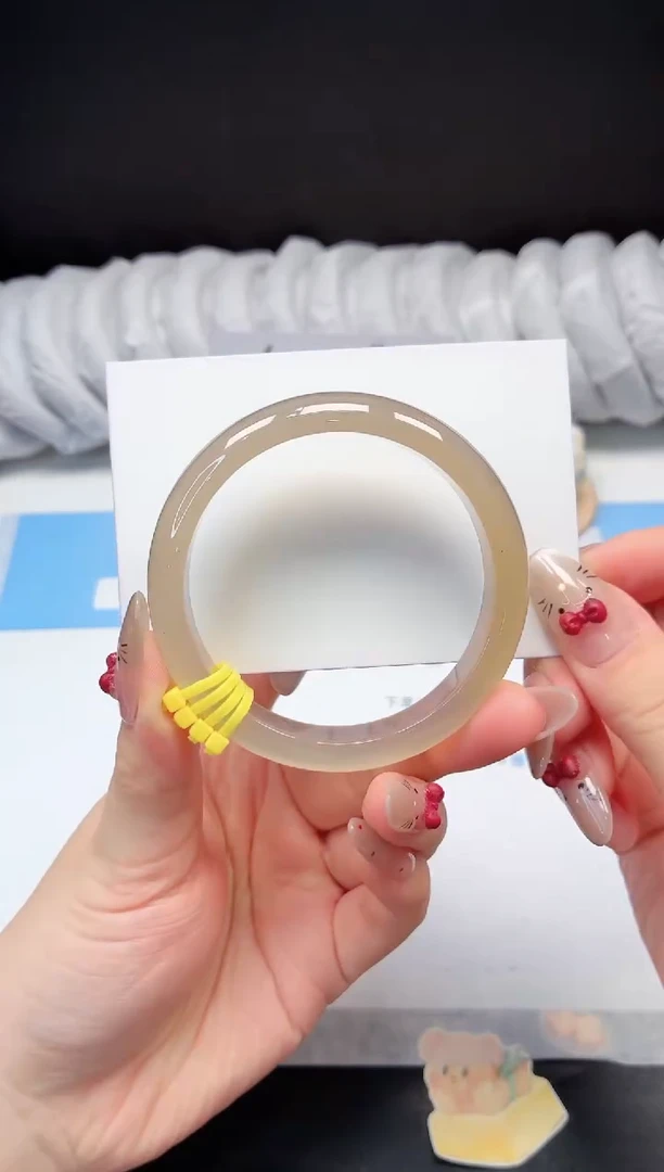 未镶嵌手镯石英质玉73/香槟55.5