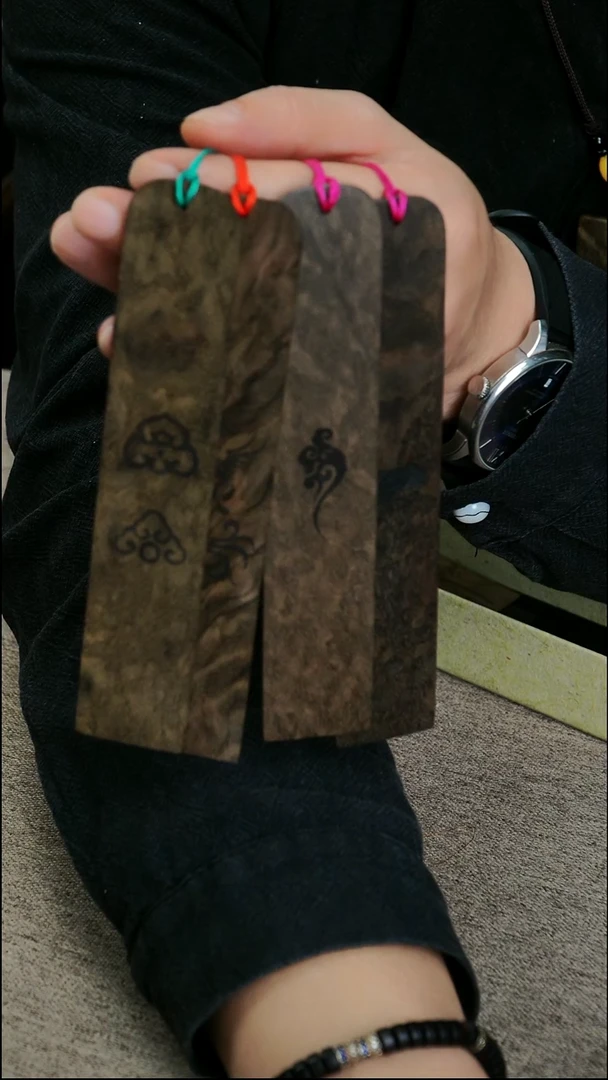 金丝楠金丝楠木龙胆纹书签