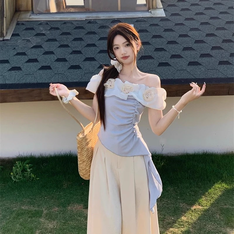 纯欲风花朵一字肩不规则T恤2025夏季新款修身显瘦抽褶上衣女chic