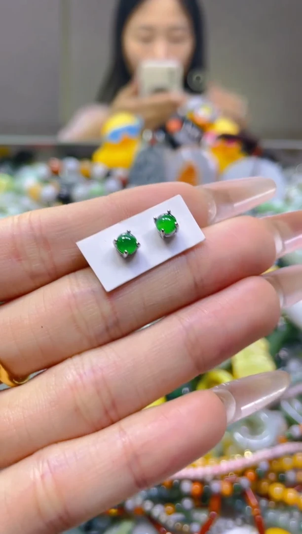 翡翠未镶嵌颈饰/N/翡翠A货，一件也是批发价