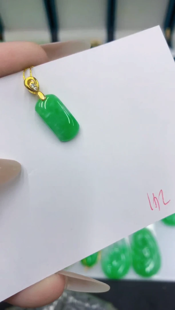 颈饰未镶嵌翡翠111111