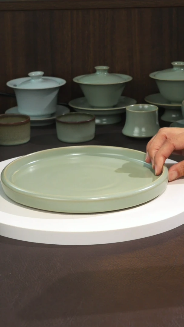 宣宝汝瓷原矿原釉作品微微瑕