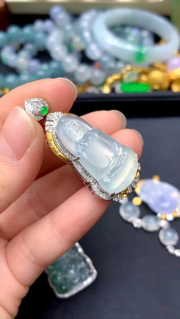 颈饰18K金镶嵌翡翠482 -中国好珍宝