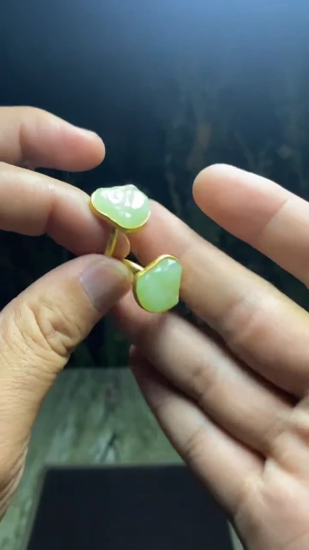 2131    精美戒指