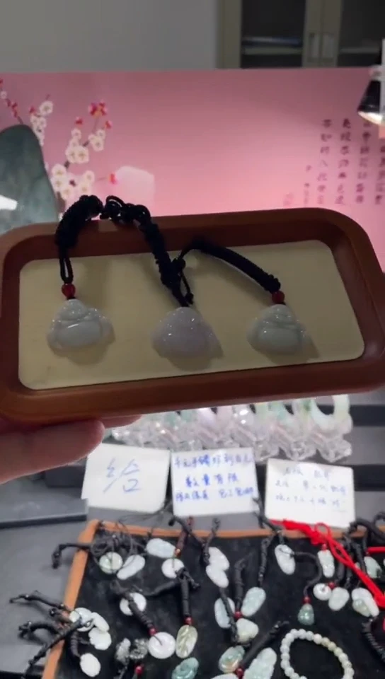 颈饰未镶嵌翡翠缅甸翡翠佛公