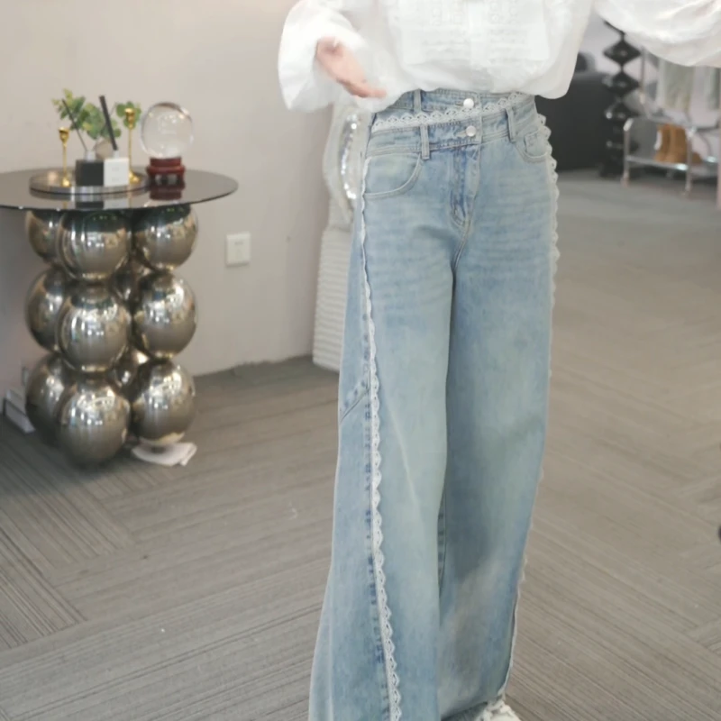 【万象更新】新款时尚休闲直筒蕾丝拼接牛仔裤LK2501522