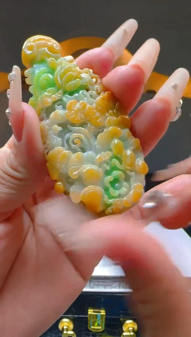 【闪购商品】定制翡翠未镶嵌Q03292翡翠毛货