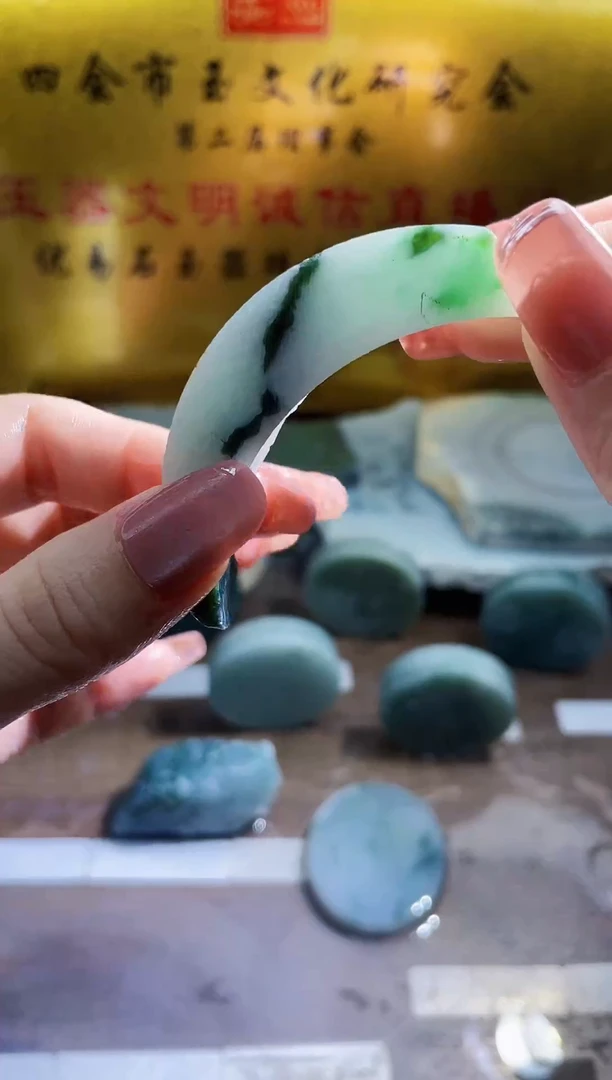 翡翠挂件未镶嵌小梦103