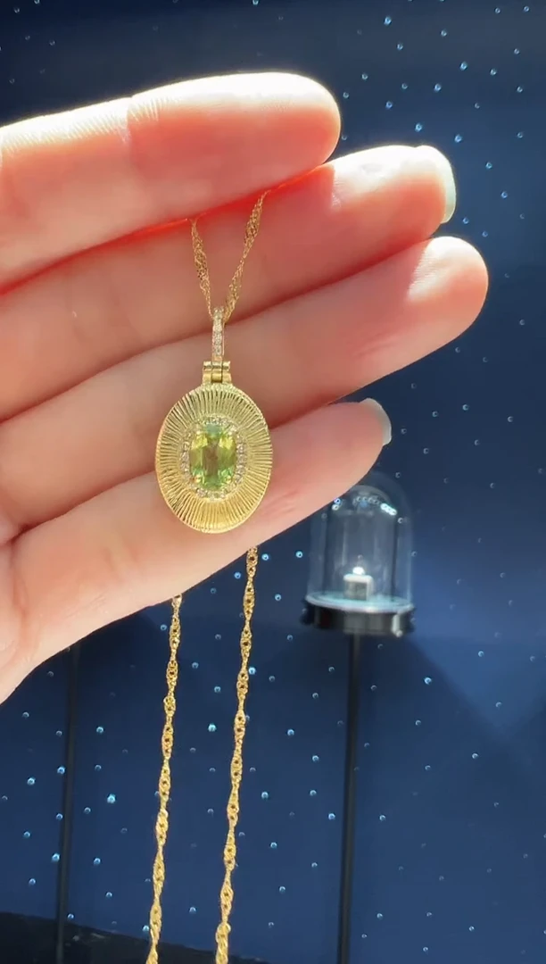 【闪购商品】橄榄石吊坠(赠链)银S925镶嵌107】多样性发其一