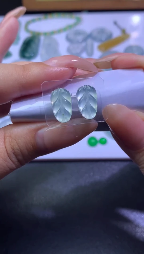 未镶嵌定制翡翠毛货