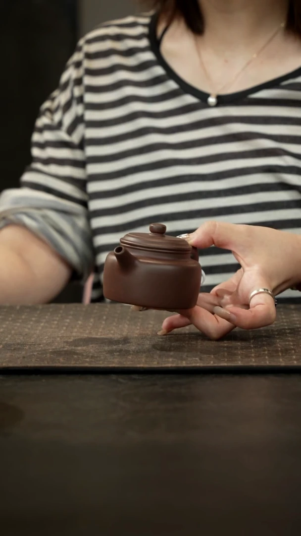 茶壶紫砂天青泥德钟150cc