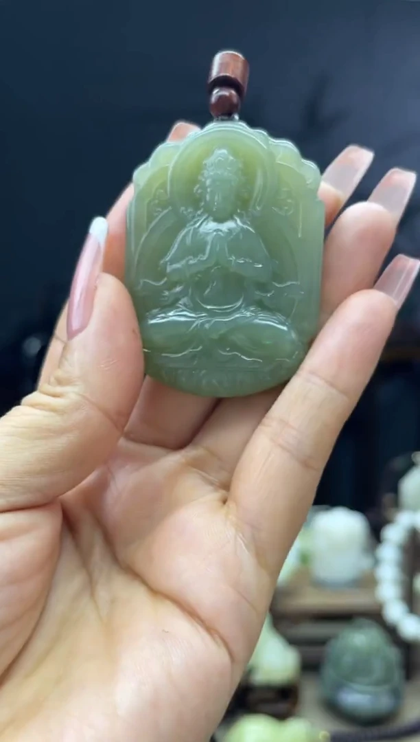 颈饰未镶嵌和田玉1