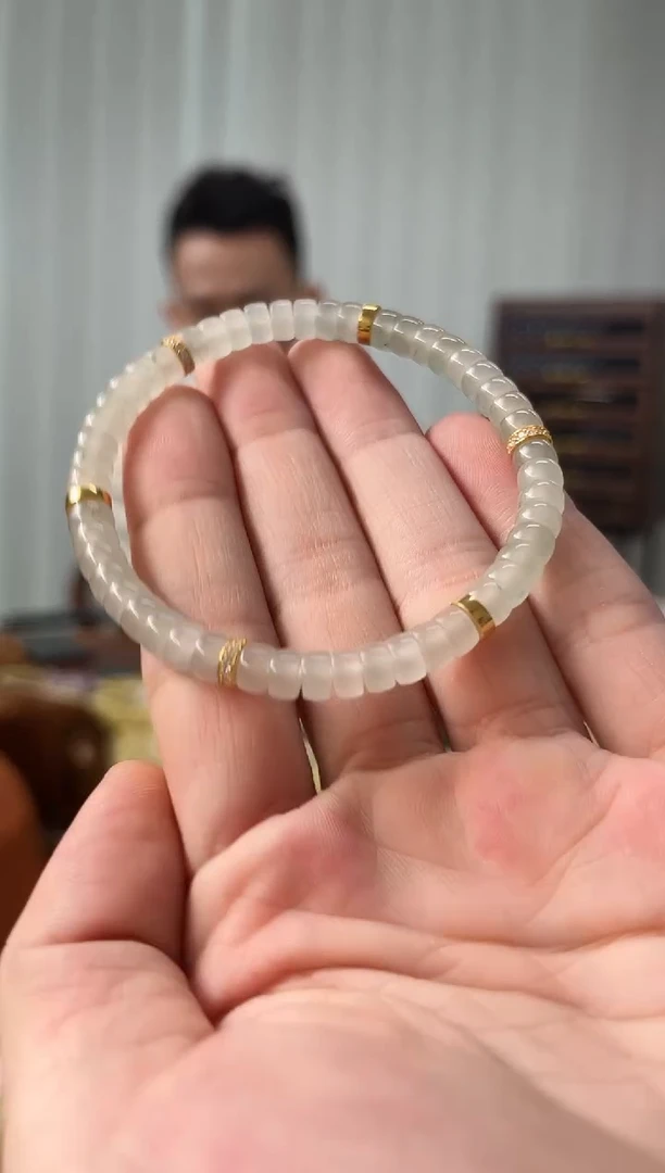 未镶嵌非洲翠石英质玉非洲翠透