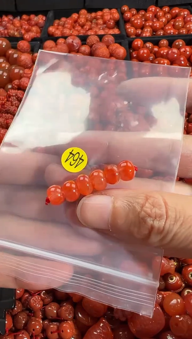 颈饰未镶嵌南红玛瑙1