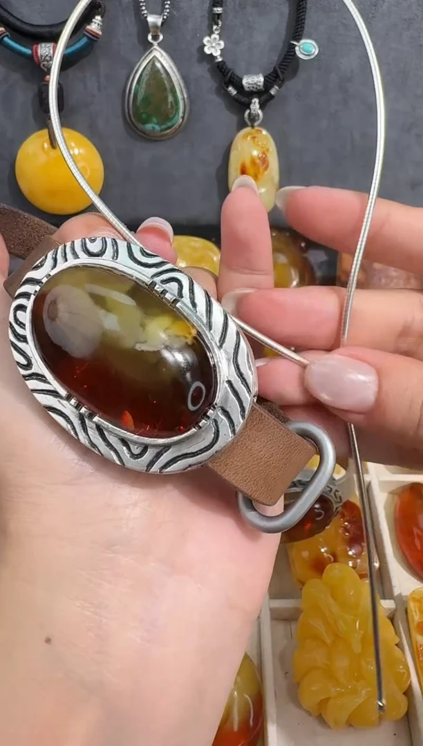 裸石琥珀未镶嵌?****a琥珀