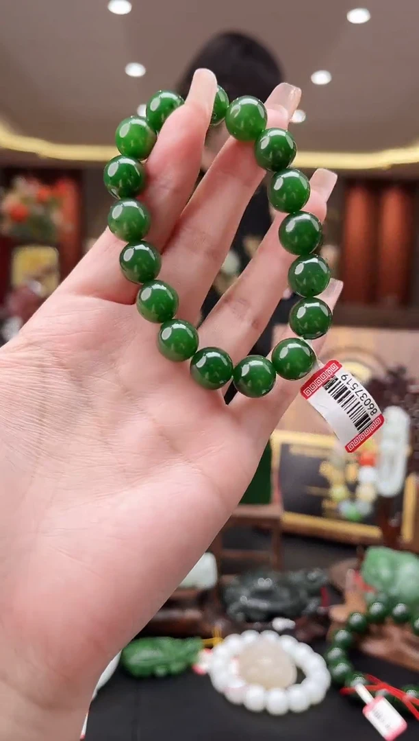 颈饰未镶嵌和田玉by12