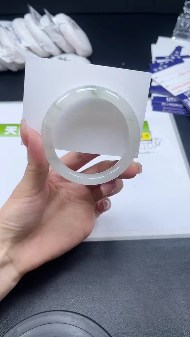 未镶嵌手镯石英质玉103-5253