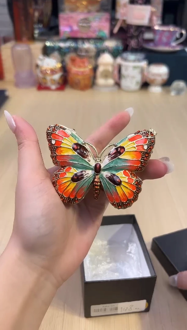 129橙色蝴蝶盒